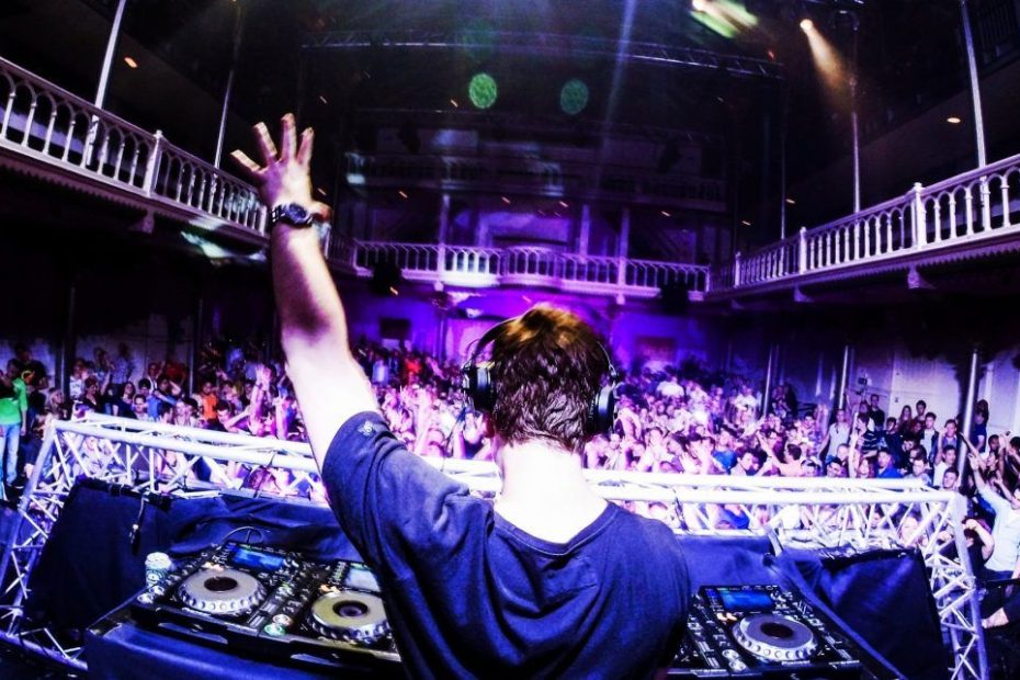 Como hacer musica electronica online gratis fácil y rápido 2024