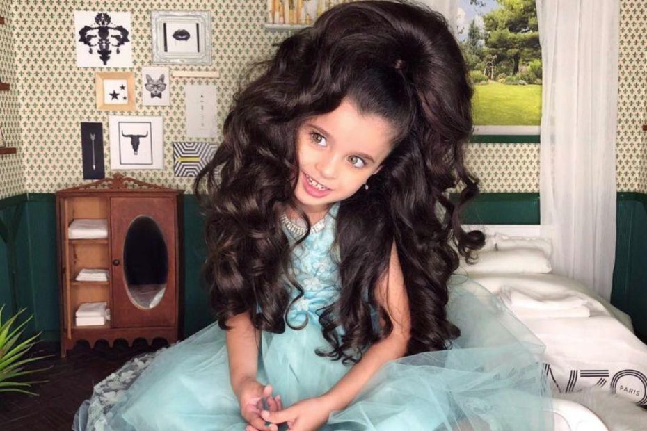 Mia Aflalo es famosa por su hermosa melena en el mundo