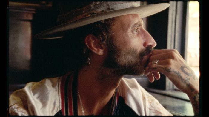 Llega a Movistar Plus+ el documental de Leiva