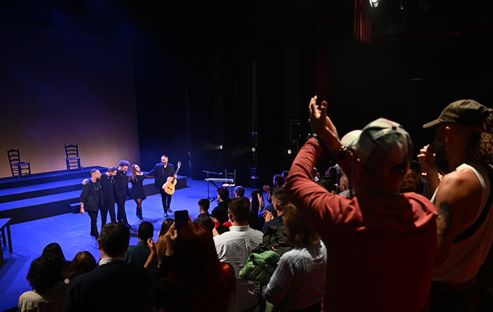 «El espectáculo en vivo nos coloca en la dimensión de lo irrepetible»