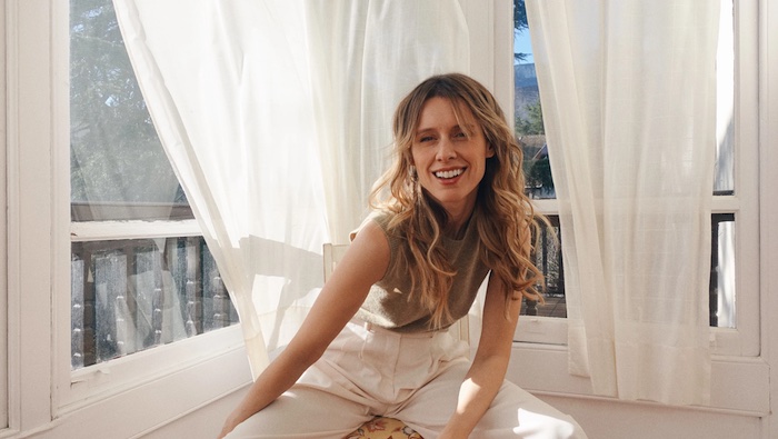 Manuela Vellés regresa con “Ocupo espacio”