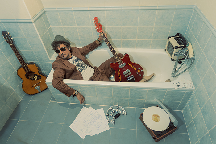 Estrenamos el videoclip de “Besos esquimales”, el nuevo single de LAVIC