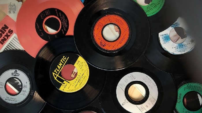 Música para resucitar a los muertos