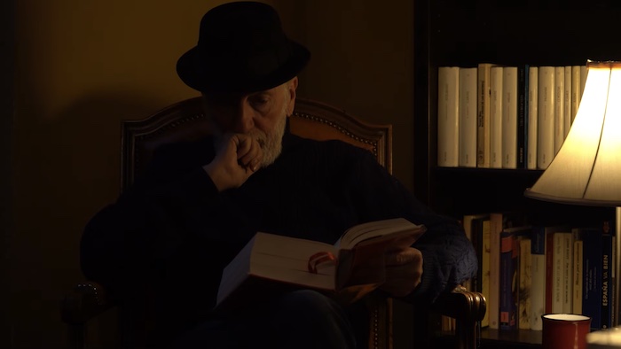 Pancho Varona presenta el vídeo de “Sospechas”