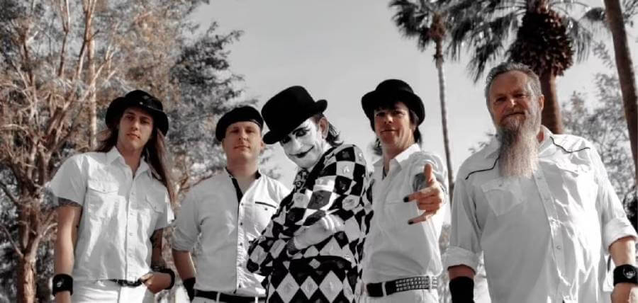 The Adicts se despiden de Barcelona con su gira final “Adiós Amigos Tour”